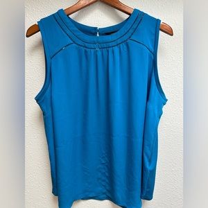 Sleeveless Blouse